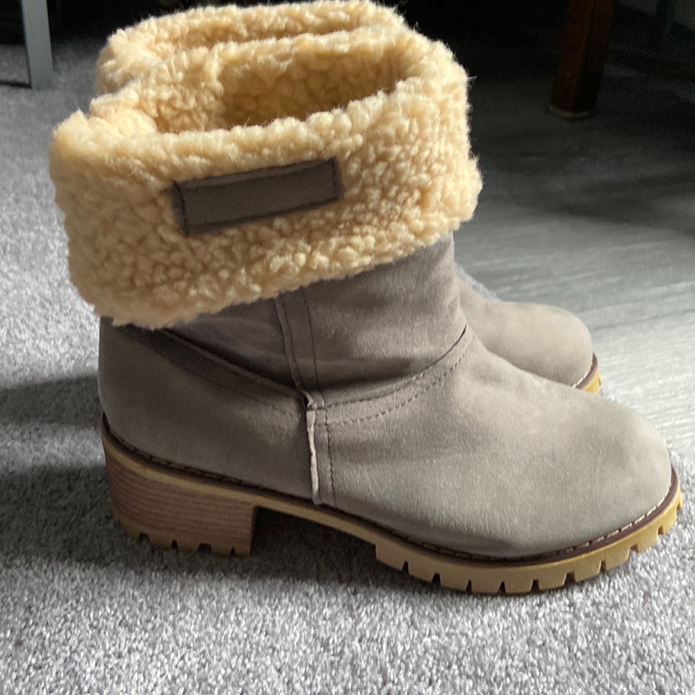 Gray boots with fold-down cuff